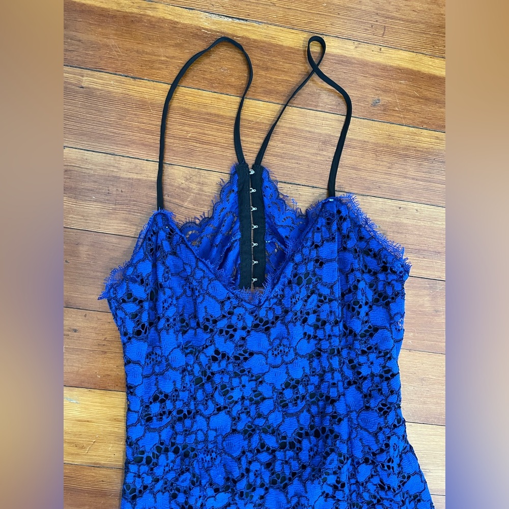 Dress - Picture 2 of 6